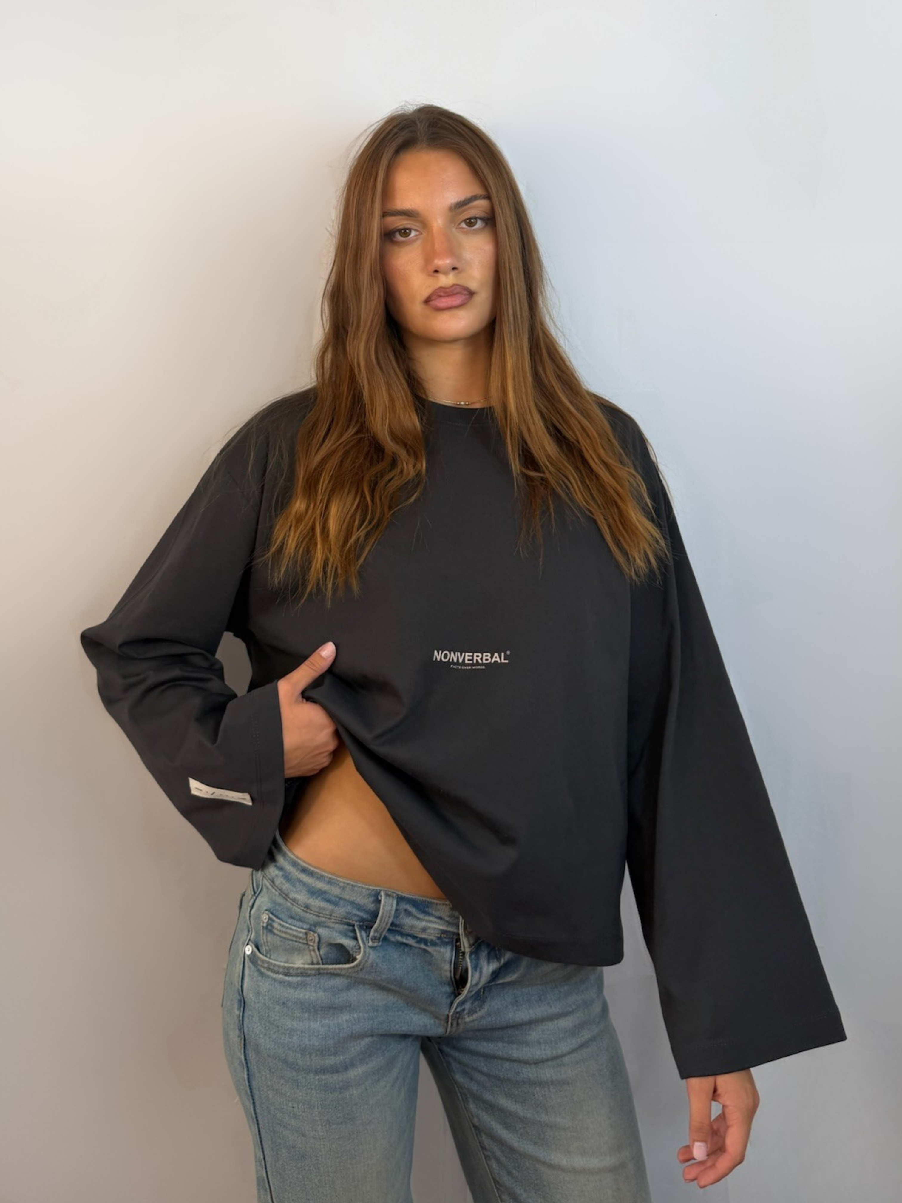 LONG SLEEVE CHARCOAL-CREAM